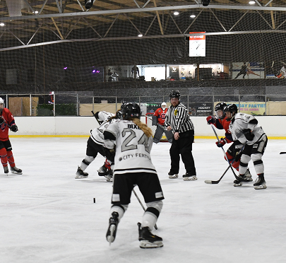Ice hockey players on the rink