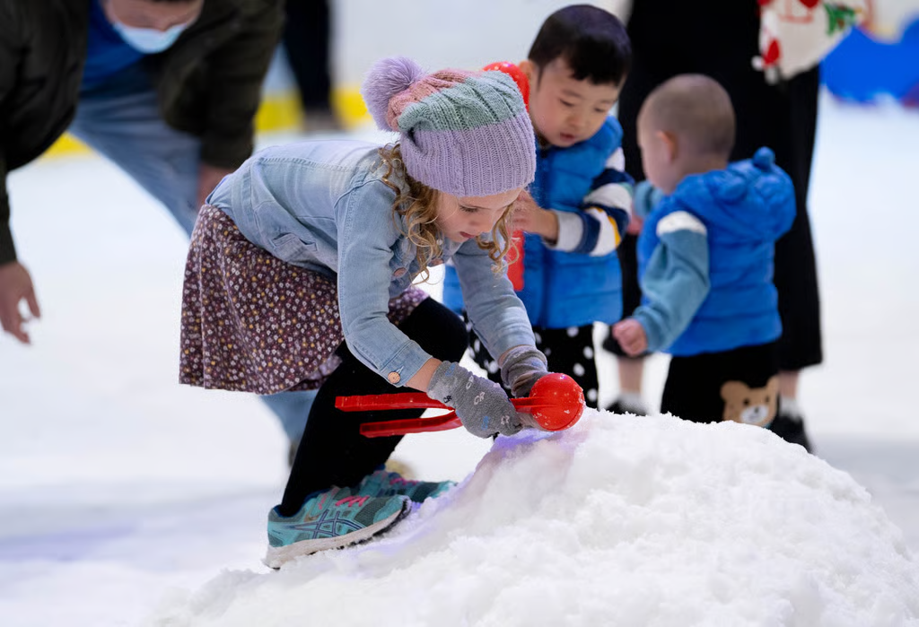 Children on ice